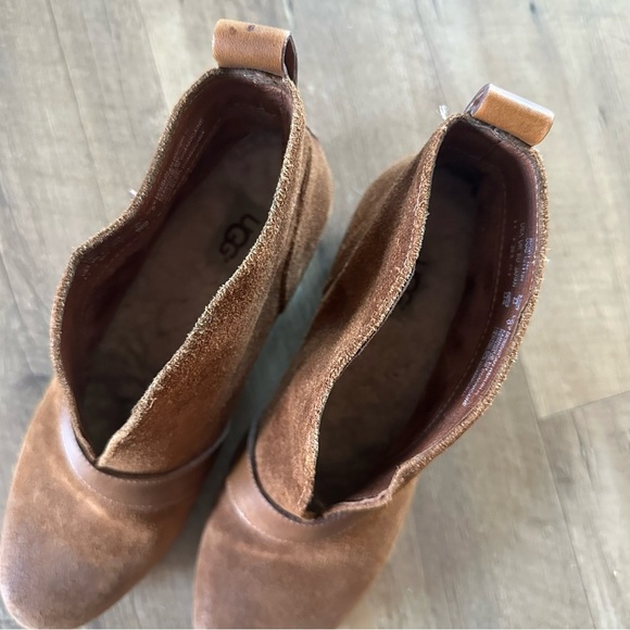 UGG Wright Chestnut Suede Belted Ankle Boots - Picture 9 of 10